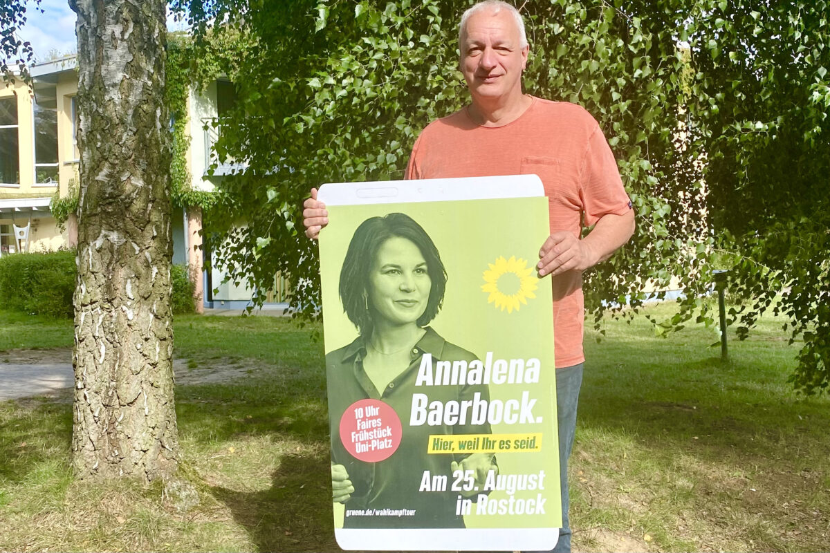 Werbung für den Annalena Baerbock-Besuch in Rostock