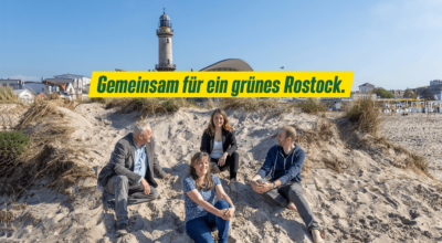Unsere vier Landtagskandidat:innen am Warnemünder Strand