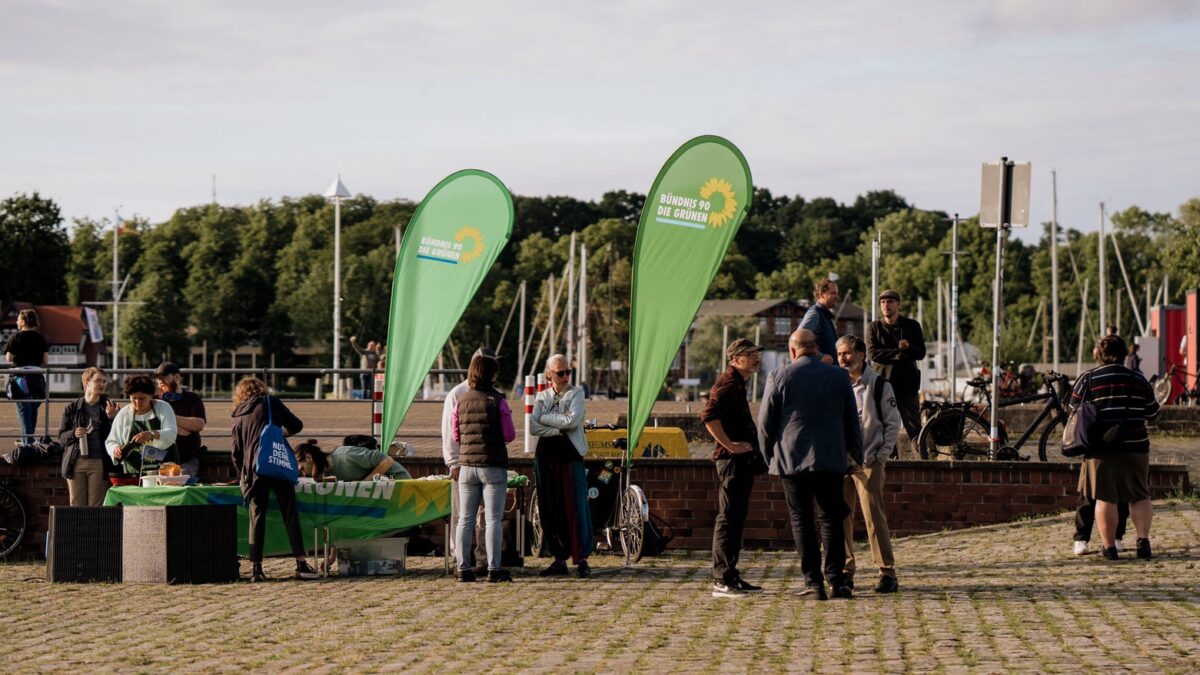 Infostand im Rostocker Stadthafen