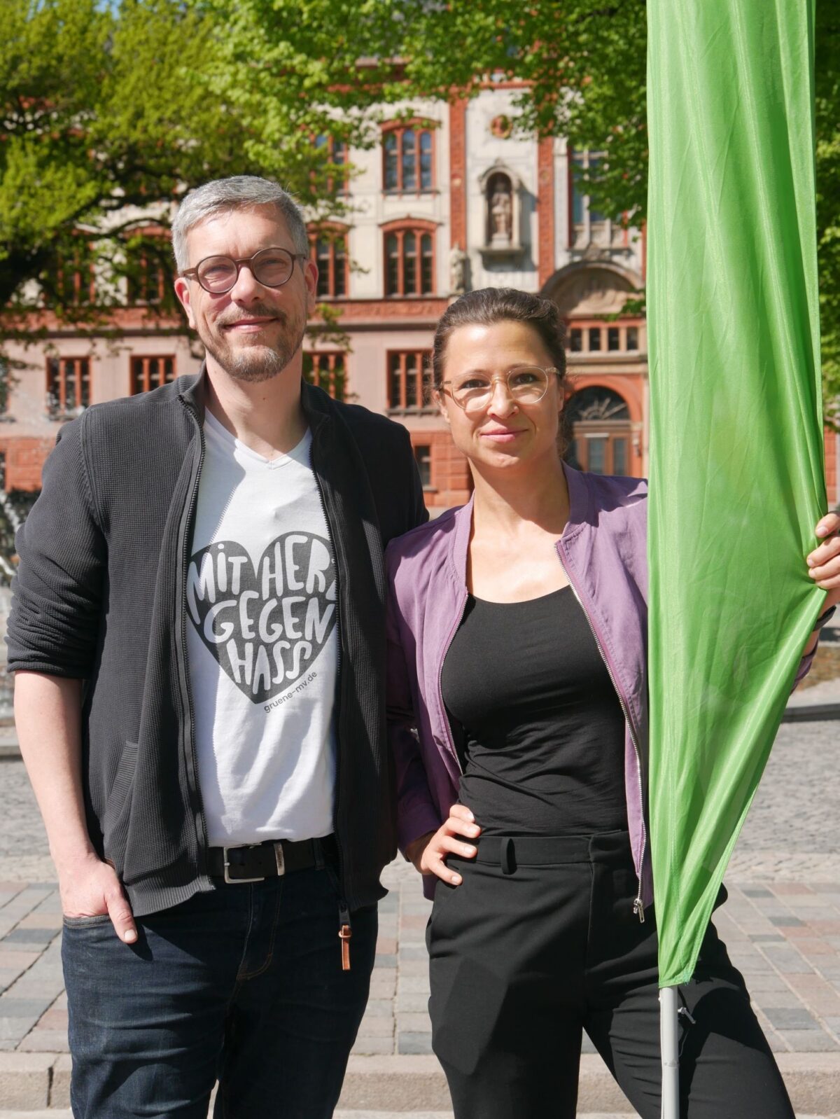 Spitzenkandidat Ole Krüger mit Europaabgeordnete Hannah Neumann. Foto: Lena Breuer