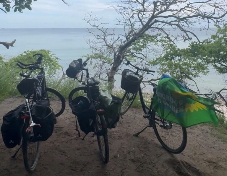 Gemeinsam unterwegs beim Stadtradeln: Radtour von Warnemünde durch den Küstenwald